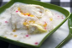 Sop Duren Margando diserbu jelang buka puasa