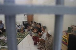 Napi di Wates dikenalkan mengaji, hadroh hingga rebana