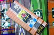 Perajin sarung tenun kebanjiran order