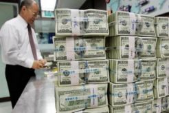 Rupiah anjlok, Menkeu jamin tidak akan krisis