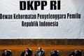 Hakim DKPP: Ini ruang sidang bukan nonton bola