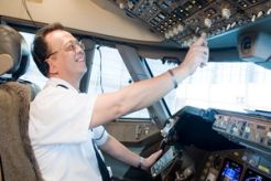 Pakai narkoba, pilot...