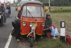 Melirik perjalanan kakek-nenek mudik dengan Bajaj