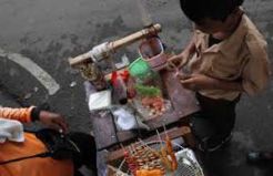 Ratusan tempat jajanan sekolah di Karawang tak laik