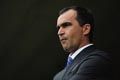 Dihargai murah, Martinez kritik taktik transfer United
