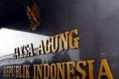 Kejagung tahan empat tersangka kasus PT SHS