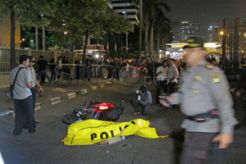 Polda Metro kibarkan bendera setengah tiang
