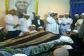 Foto jenazah Habib Munzir saat di rumah duka