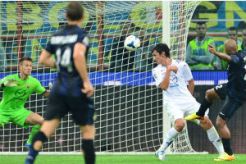 Inter hempaskan Fiorentina 2-1
