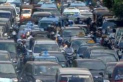 Perbaikan jembatan, Pantura macet total