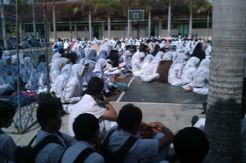 Guru diduga korupsi massal, murid ancam keluar massal