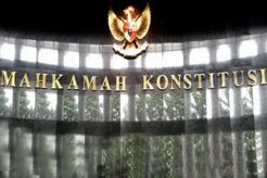 Akil ditangkap KPK, besok MK gelar sidang etik