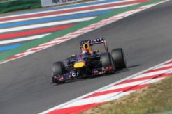 Vettel raih pole position di GP Korea