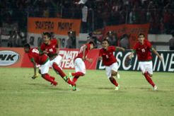 Ayo, Garuda Jaya cakar Laos!
