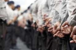 Bubarkan lokakarya buruh, polisi berlebihan