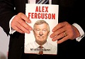 Dalglish kecam buku...