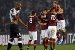 10 pemain Roma curi poin di Friuli