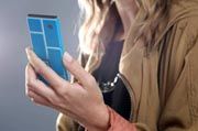 Motorola rilis smartphone yang bisa bongkar-pasang