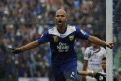 Tak ada lagi cedera, Van Dijk pulang ke Indonesia