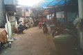 Warga bersyukur topeng...