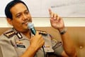 Saat lakukan perusakan,...