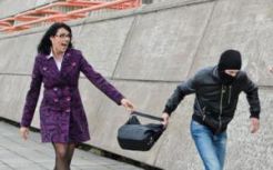 Keren, gadis ini bekuk 2 penjambret