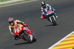 Dekati gelar juara, Marquez pimpin balapan di Valencia