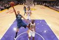 Menang di Staples Center, Minnesota akhiri rekor buruknya terhadap Lakers