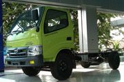 Hanya tiga jam 115 Hino Dutro di Makassar ludes