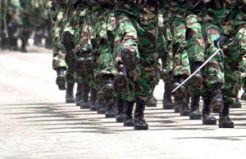 Diserang TNI, Polres Karawang belum hitung kerugian