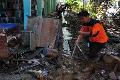 Atap 3 ruang kelas SMKN 1 Jambu runtuh
