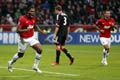 Setan Merah unggul dua gol di babak pertama