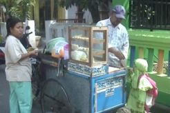 Penjual pentol nekat jadi caleg