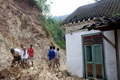 Longsor ancam rumah warga di Desa Bua Tarrung