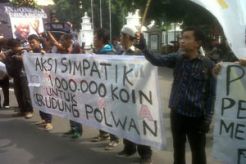 Gerakan satu juta koin agar Polri beli jilbab
