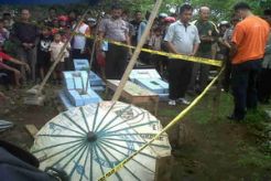 Mayat bayi kembar dalam kubur hilang dicuri