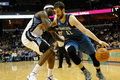 Dua raksasa Timberwolves...