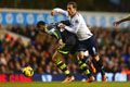 Penalti Soldado bawa Spurs unggul sementara