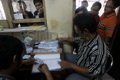 Pemberlakuan efektif e-KTP tahun ini terancam batal