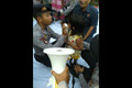Pulihkan trauma, polisi ajak anak bernyanyi
