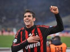 Torehkan 101 gol, Kaka merasa bangga