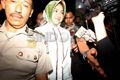 Setelah rumah digeledah, Airin aktivitas seperti biasa