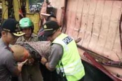 Bus vs truk di Banyumas, 1 tewas, 5 luka serius