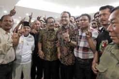 Mendagri tegaskan pelantikan...