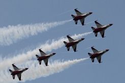 Singapura batal undang RI untuk akrobat pesawat militer