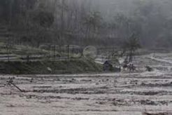 Gawat! 97 desa di Kediri terancam lahar dingin