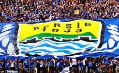 Menanti lampu hijau kepolisian