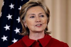 Hillary Presiden AS jika Pemilu digelar besok