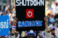 Kerap ditembak, demonstran Bangkok ingin akhiri aksi