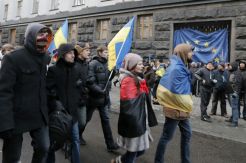 Protes intervensi ke Ukraina, puluhan demonstran Rusia ditangkap